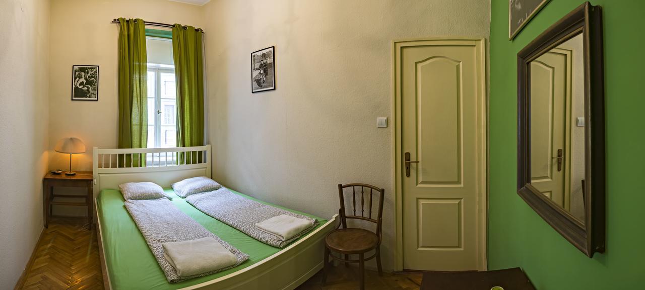 Santico Art Hotel And Hostel Budapest Exterior photo